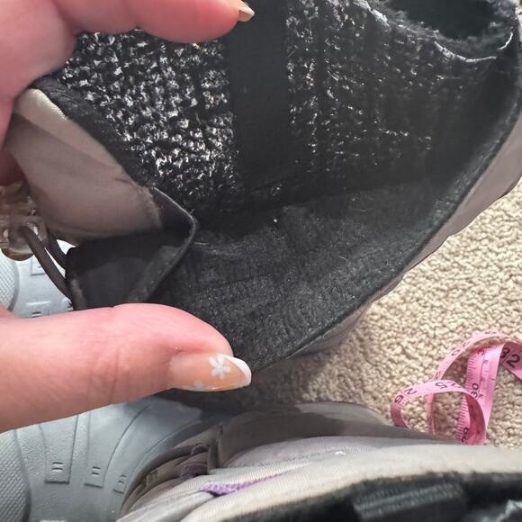 Keen Lumi Waterproof Snow Boots Big Girls Size 1 Insulated Warm Gray w/ Purple - Picture 15 of 16